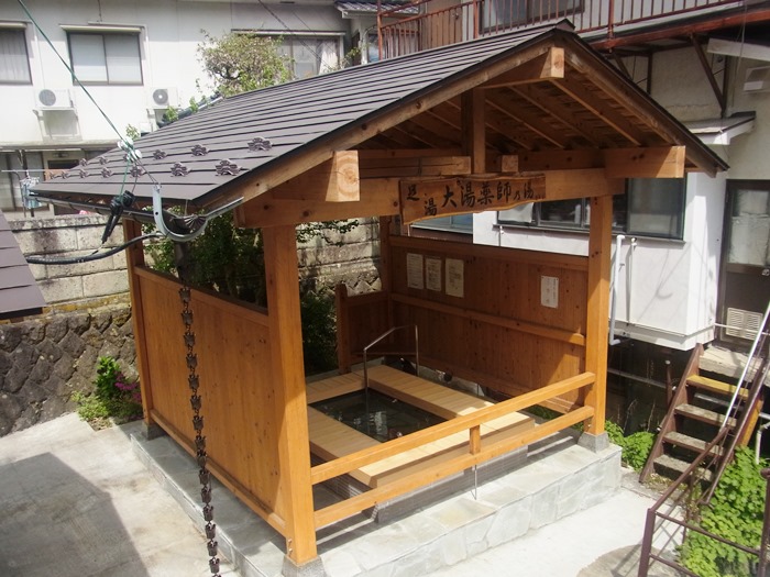 別所温泉にある大湯薬師の湯（足湯）